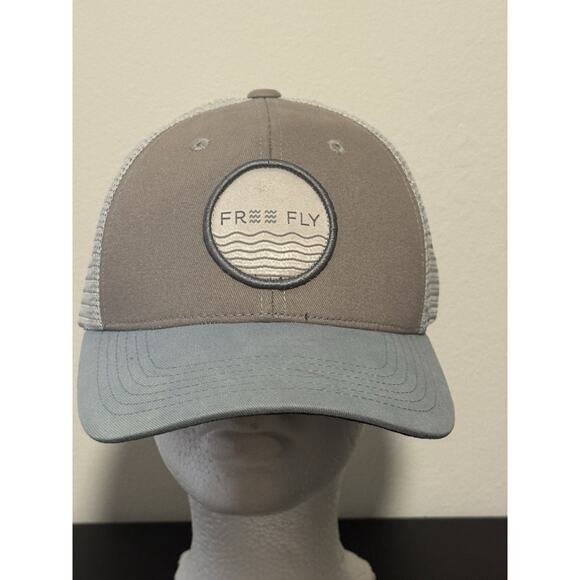 Free Fly Apparel Wave Trucker Hat Gray Blue Round Logo Mesh Back Snapback - Picture 1 of 6